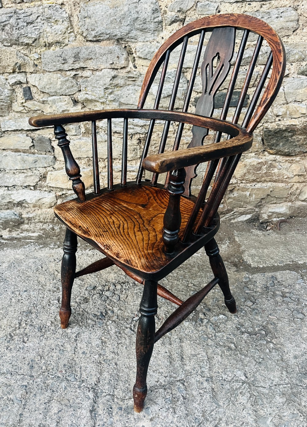 Antique Hoop Back Windsor Chair View XI