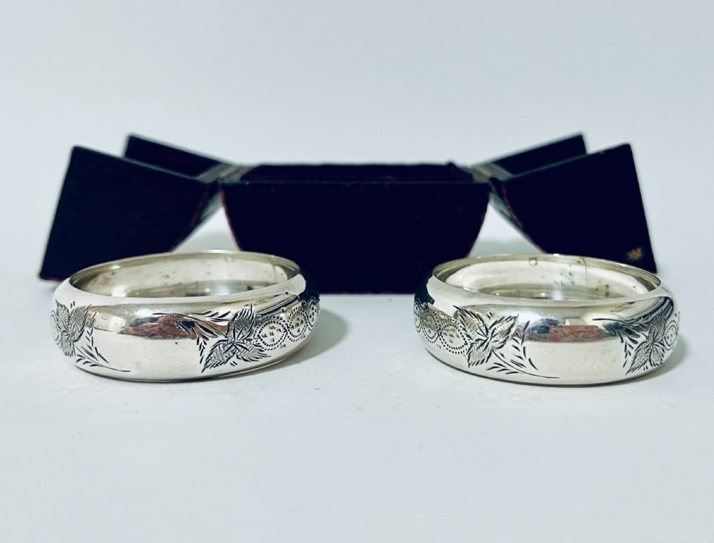 Pair of Victorian Silver Napkin Rings in Box View V