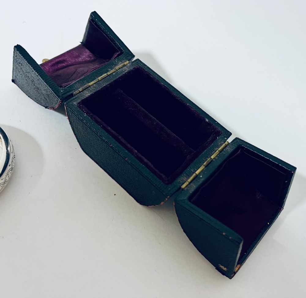 Pair of Victorian Silver Napkin Rings in Box View IX
