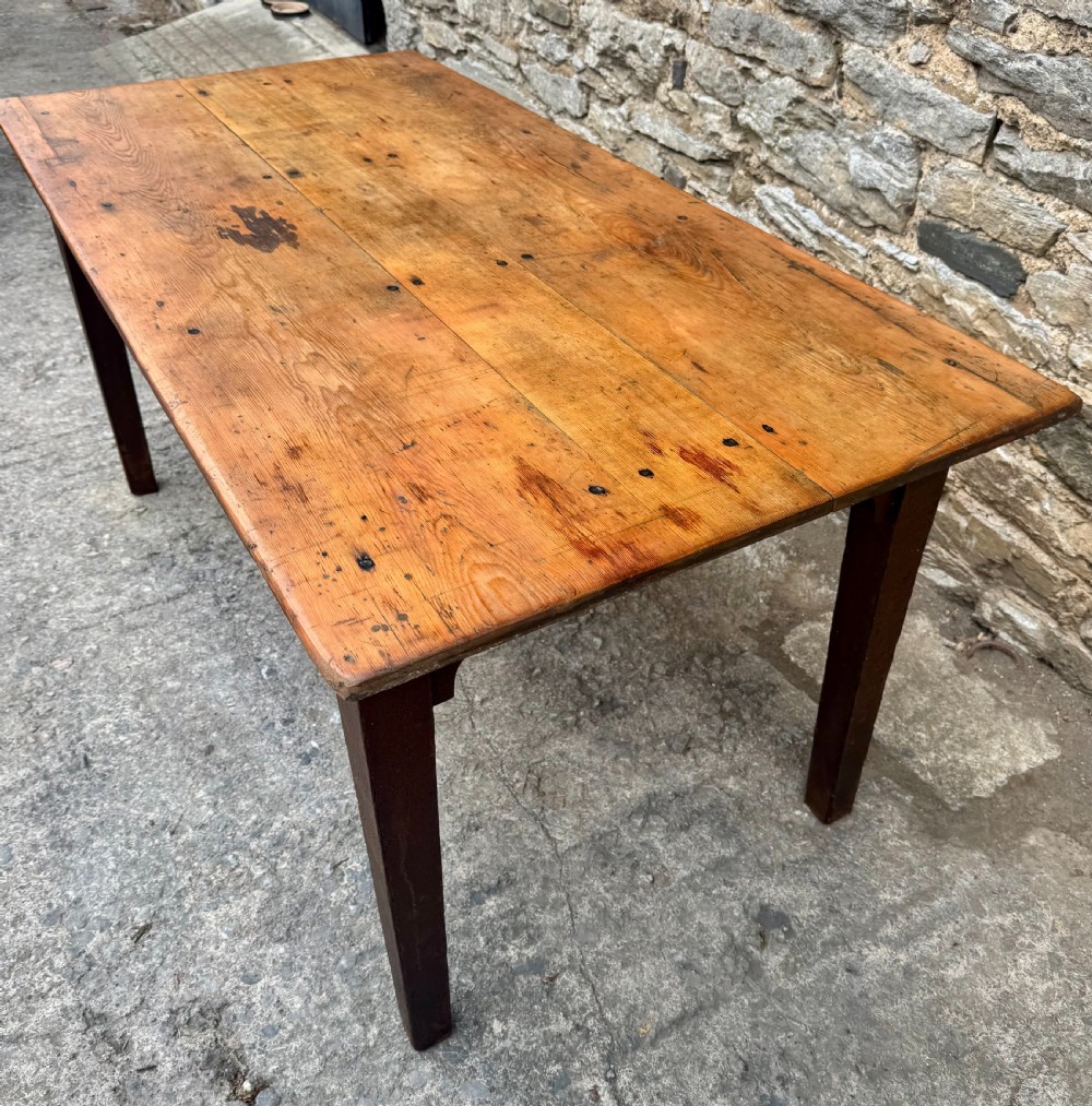 Antique Pine Farmhouse Table View V
