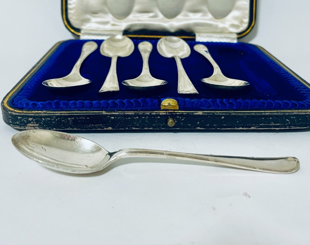 Set of 6 Antique Silver Teaspoons in Box View III