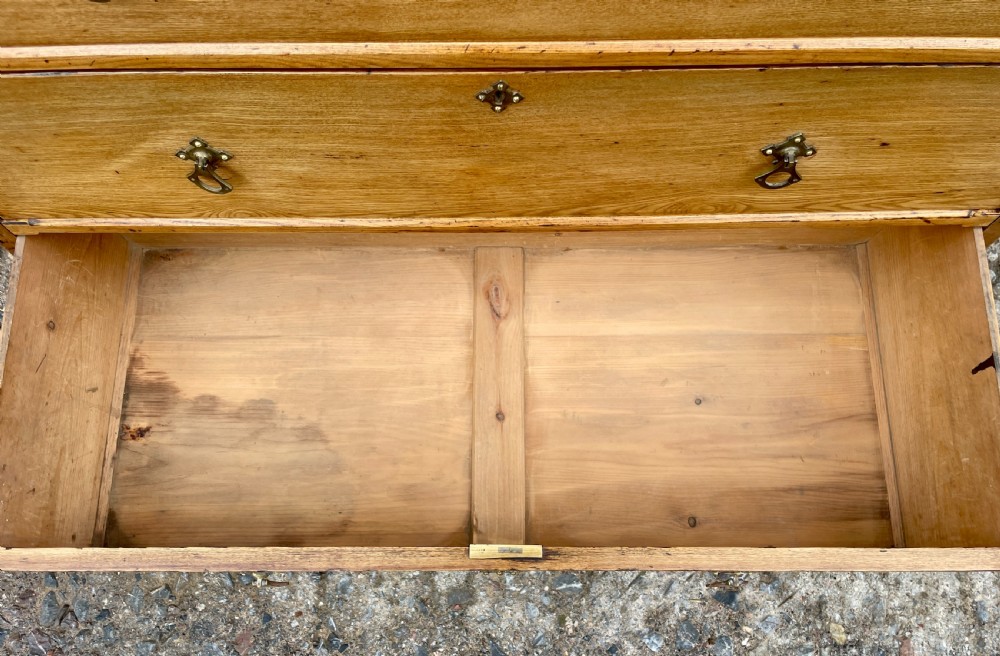 Ash Arts and Crafts Chest of Drawers View XIII