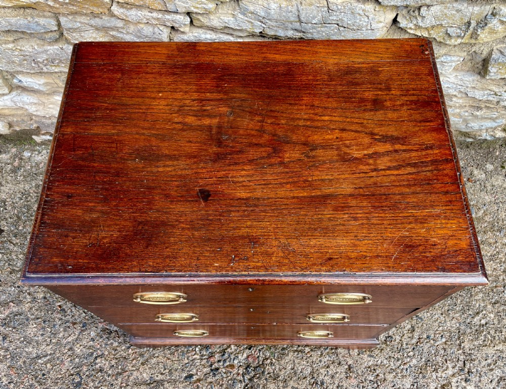 ?Small Georgian Oak Chest of Drawers View IV