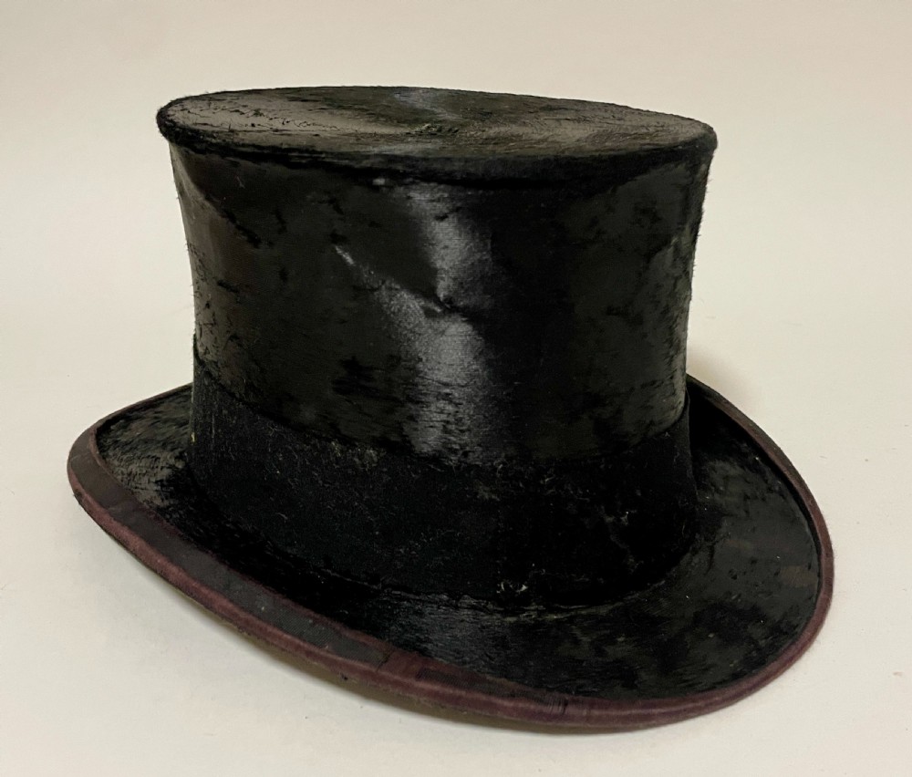 Antique Silk Top Hat in Box View VIII
