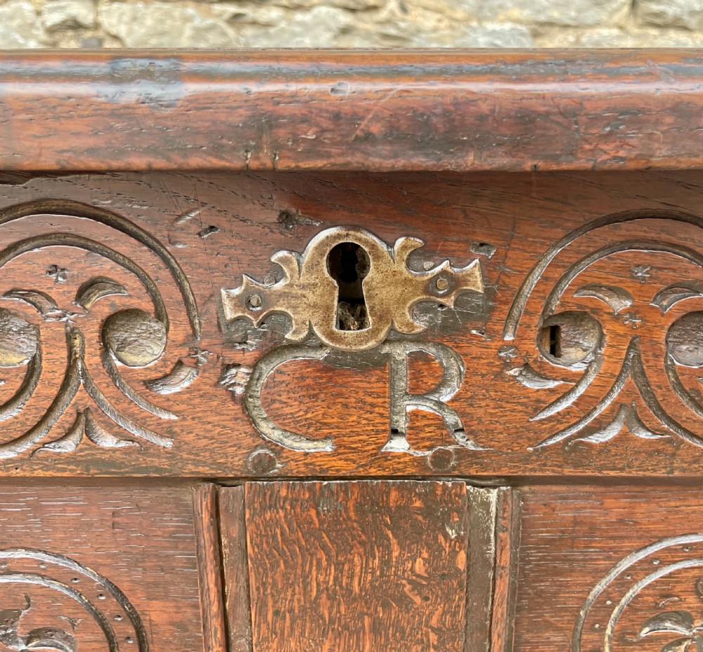 17th Century Oak Coffer View XI