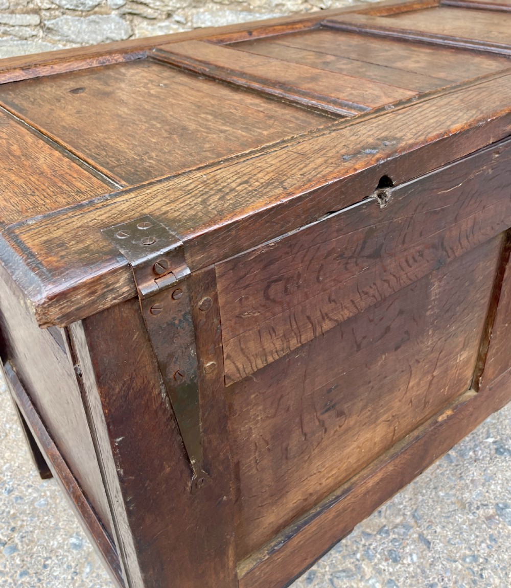 17th Century Oak Coffer View XVIII