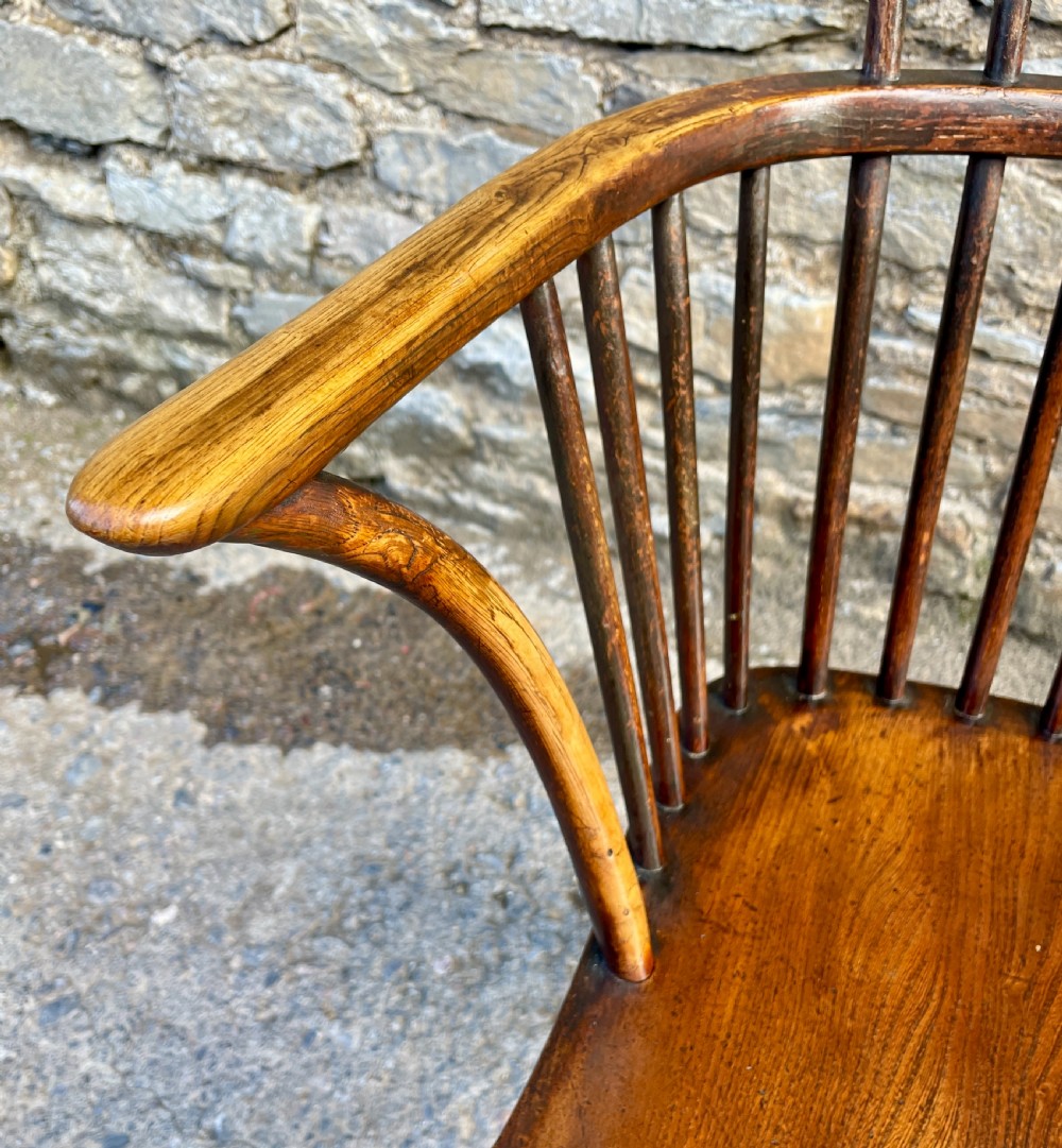 Early Victorian Elm Seated Comb Back Windsor Chair View IX