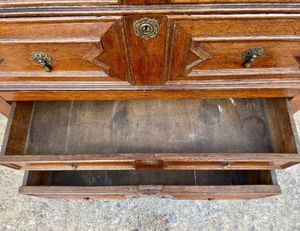 17th Century Oak Chest of Drawers View XIV