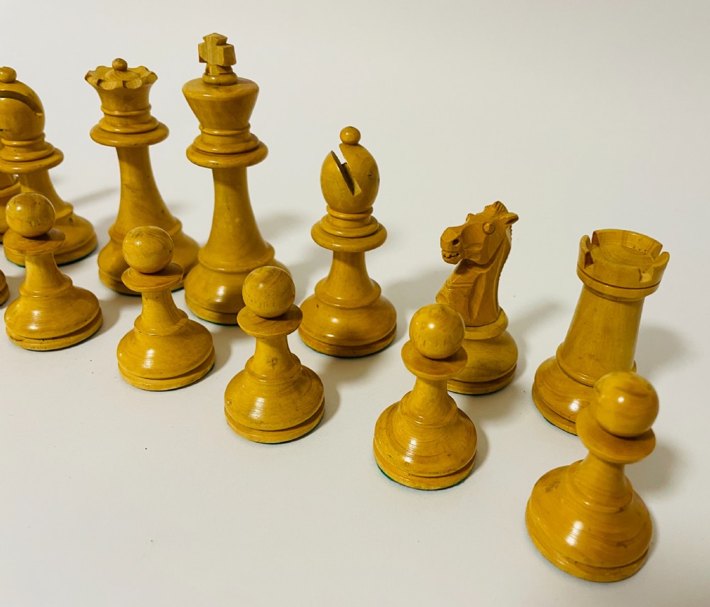 Staunton Pattern Chess Set
 View IV