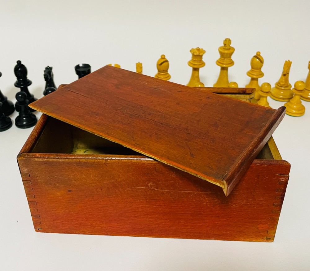 Staunton Pattern Chess Set
 View VII