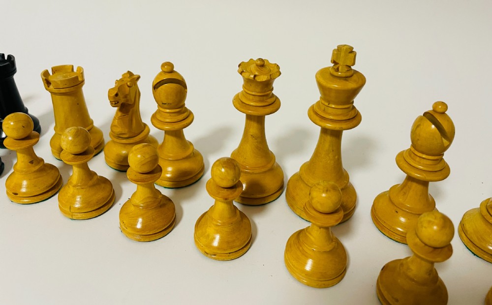 Staunton Pattern Chess Set
 View IX