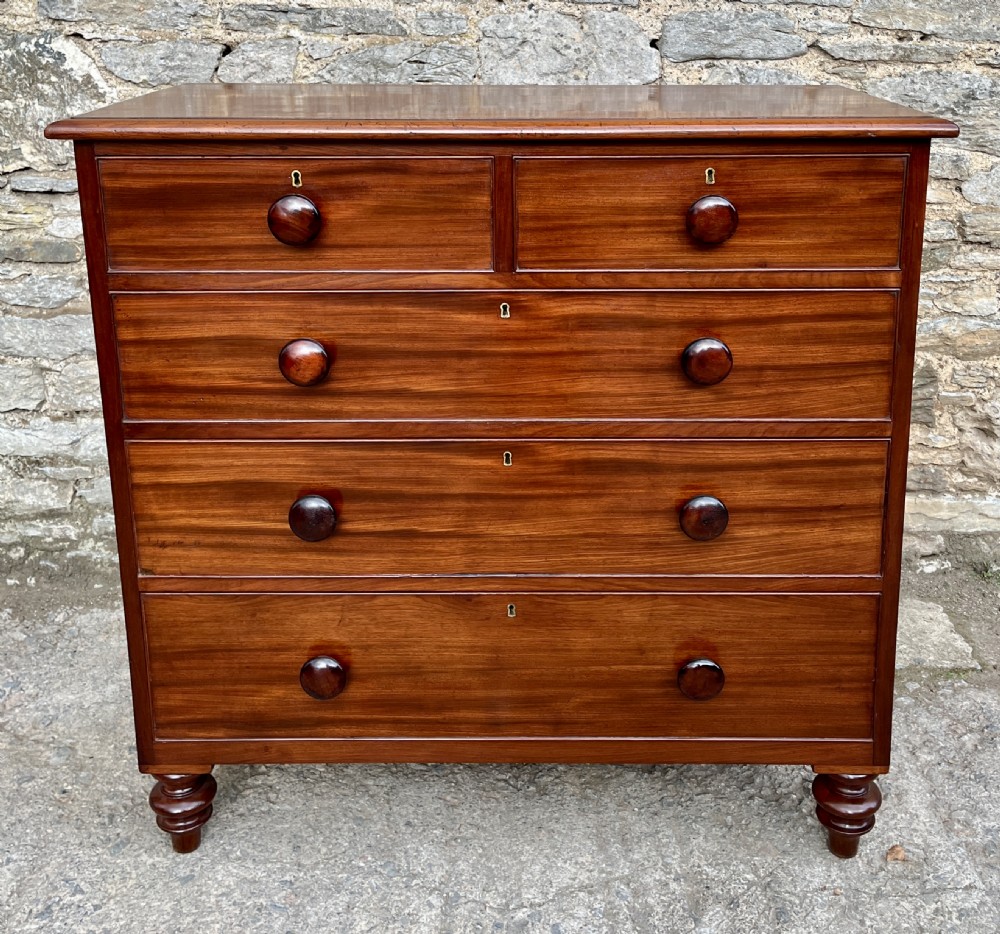 Victorian Mahogany Chest of Drawers