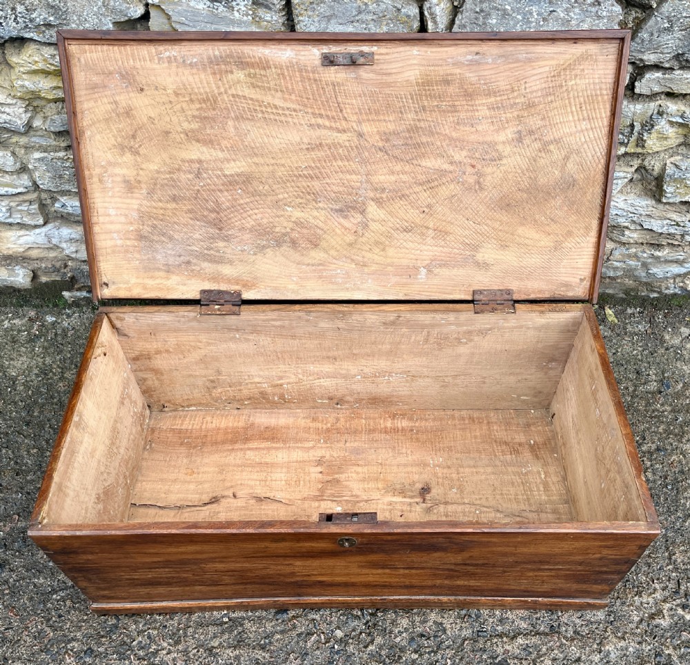 Antique Elm Blanket Box View V