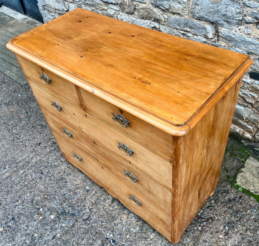Large Antique Pine Chest of Drawers View VII