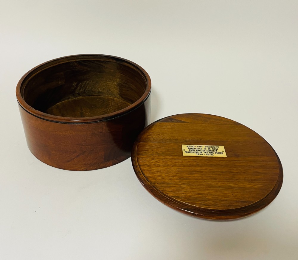 Aero-Art WWI Propeller Box View II