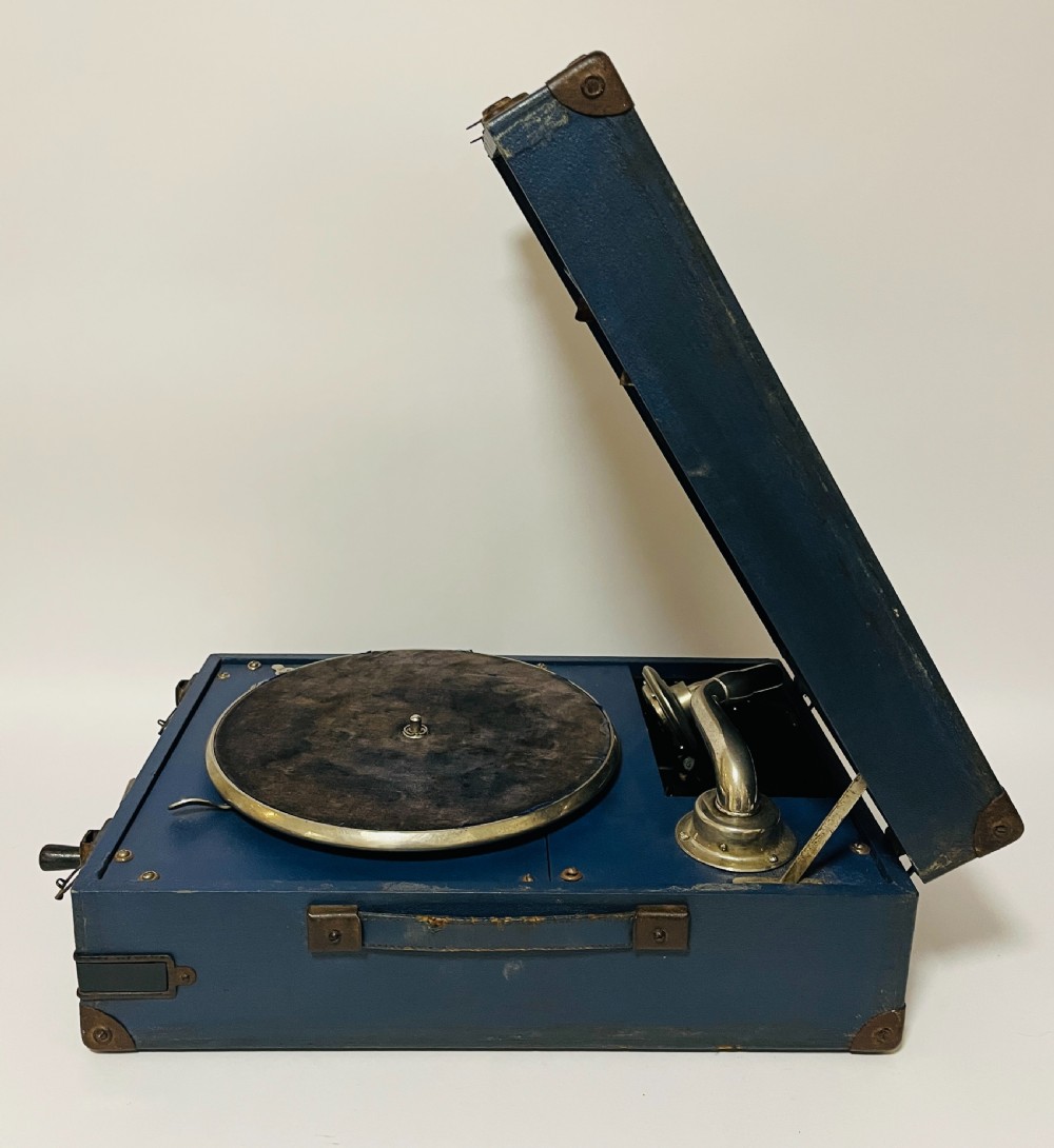 Original Portable Wind Up Gramophone View VII