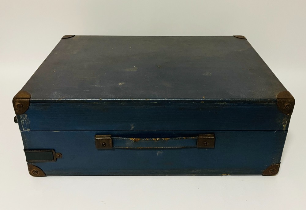 Original Portable Wind Up Gramophone View VIII