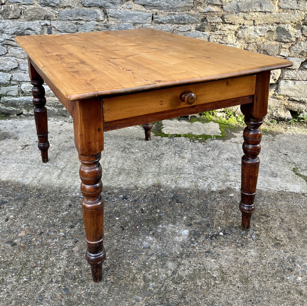 Victorian Pine Farmhouse Table