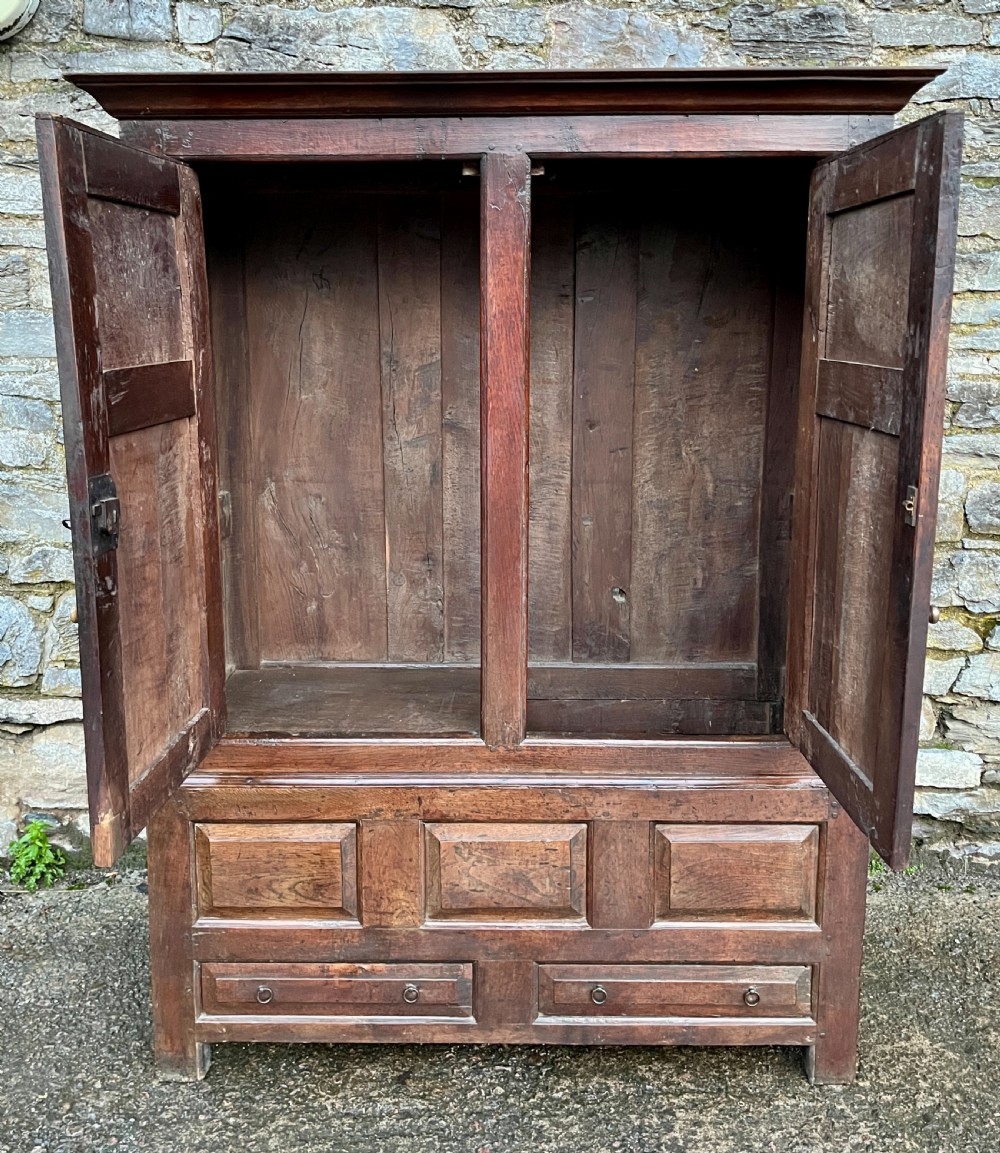 18th Century Welsh Oak Livery Cupboard View X