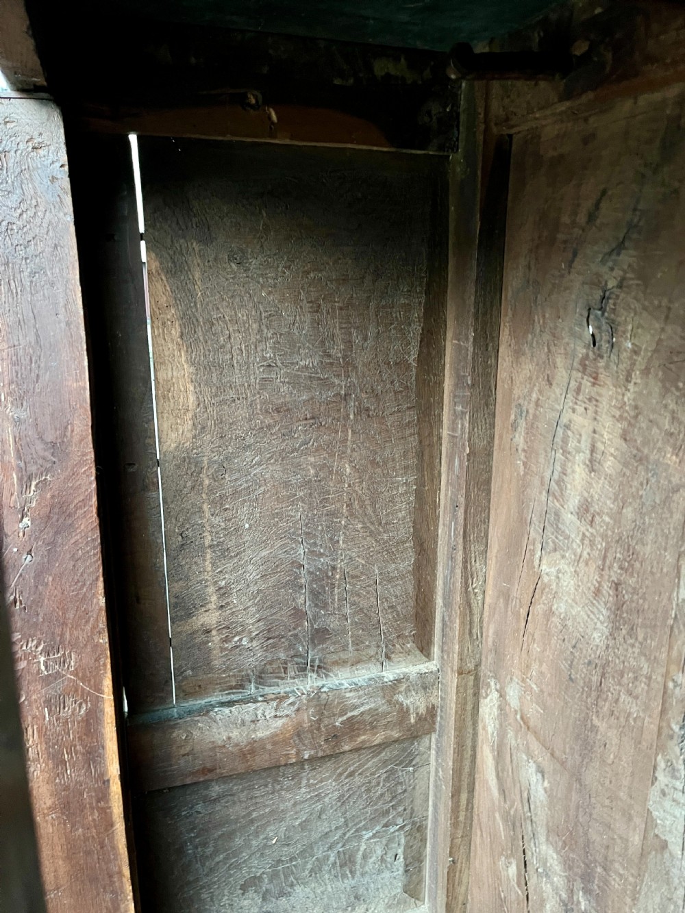 18th Century Welsh Oak Livery Cupboard View XVI