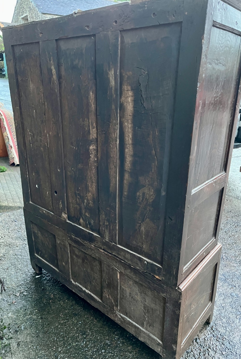 18th Century Welsh Oak Livery Cupboard View XXVII