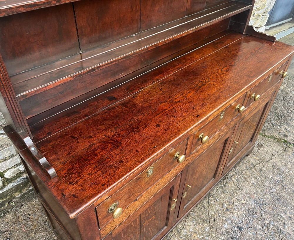 Georgian Welsh Oak Dresser View V