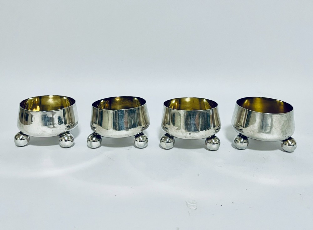 Set of 4 Victorian Exeter Silver Salts View IV