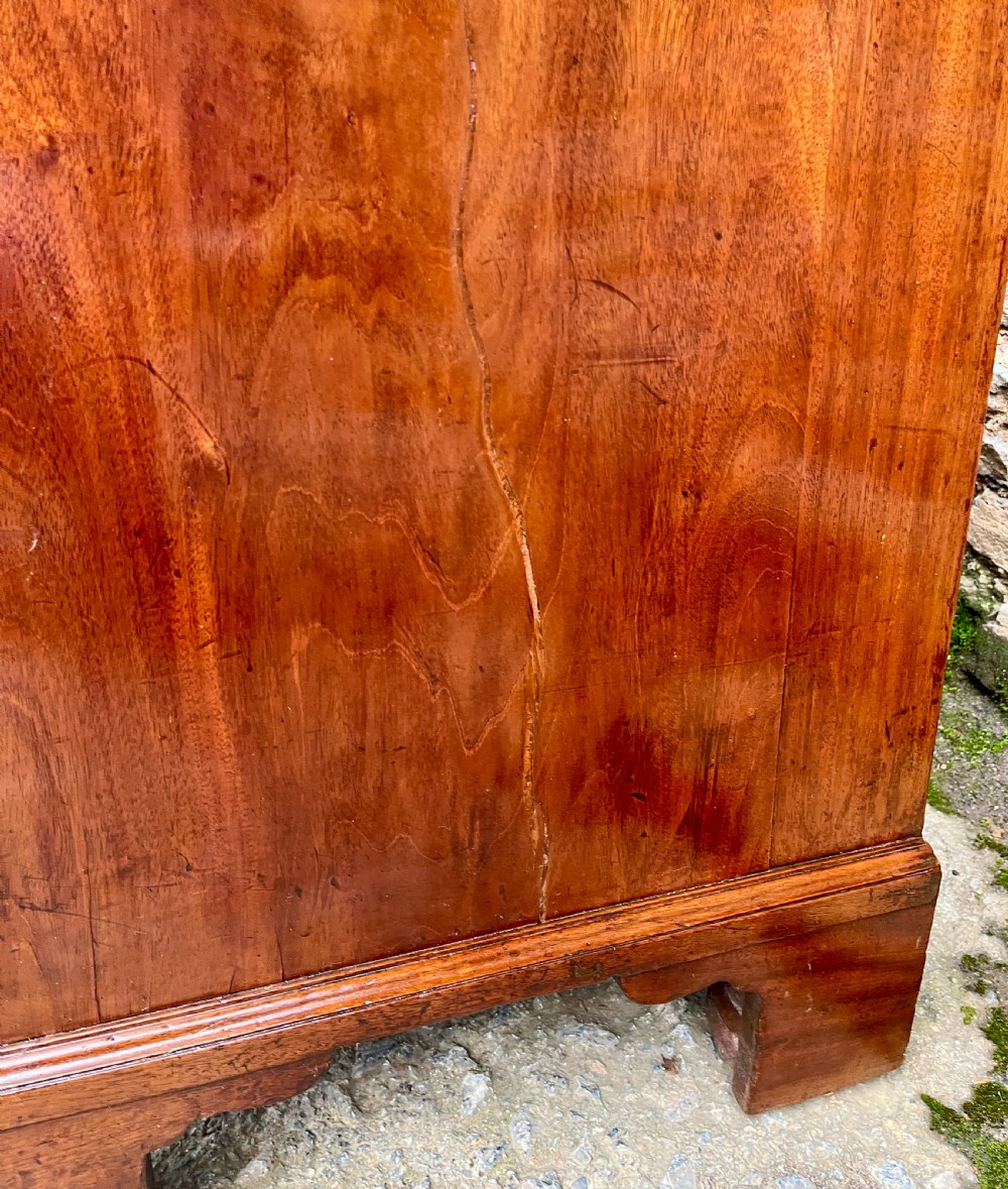 Georgian Mahogany Chest of Drawers View VII