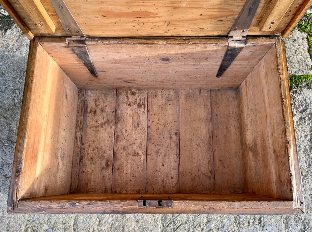Small Antique Stripped Pine Blanket Box View IV