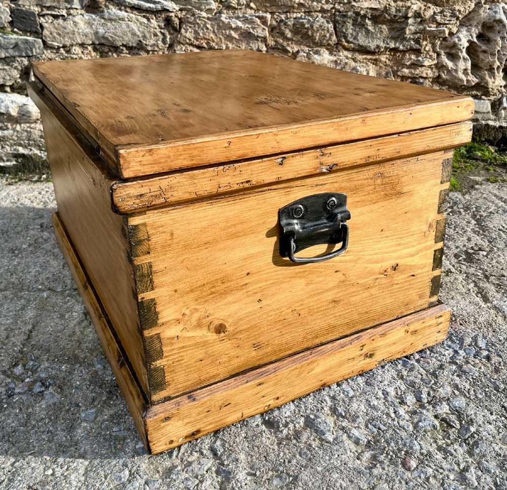 Small Antique Stripped Pine Blanket Box View X