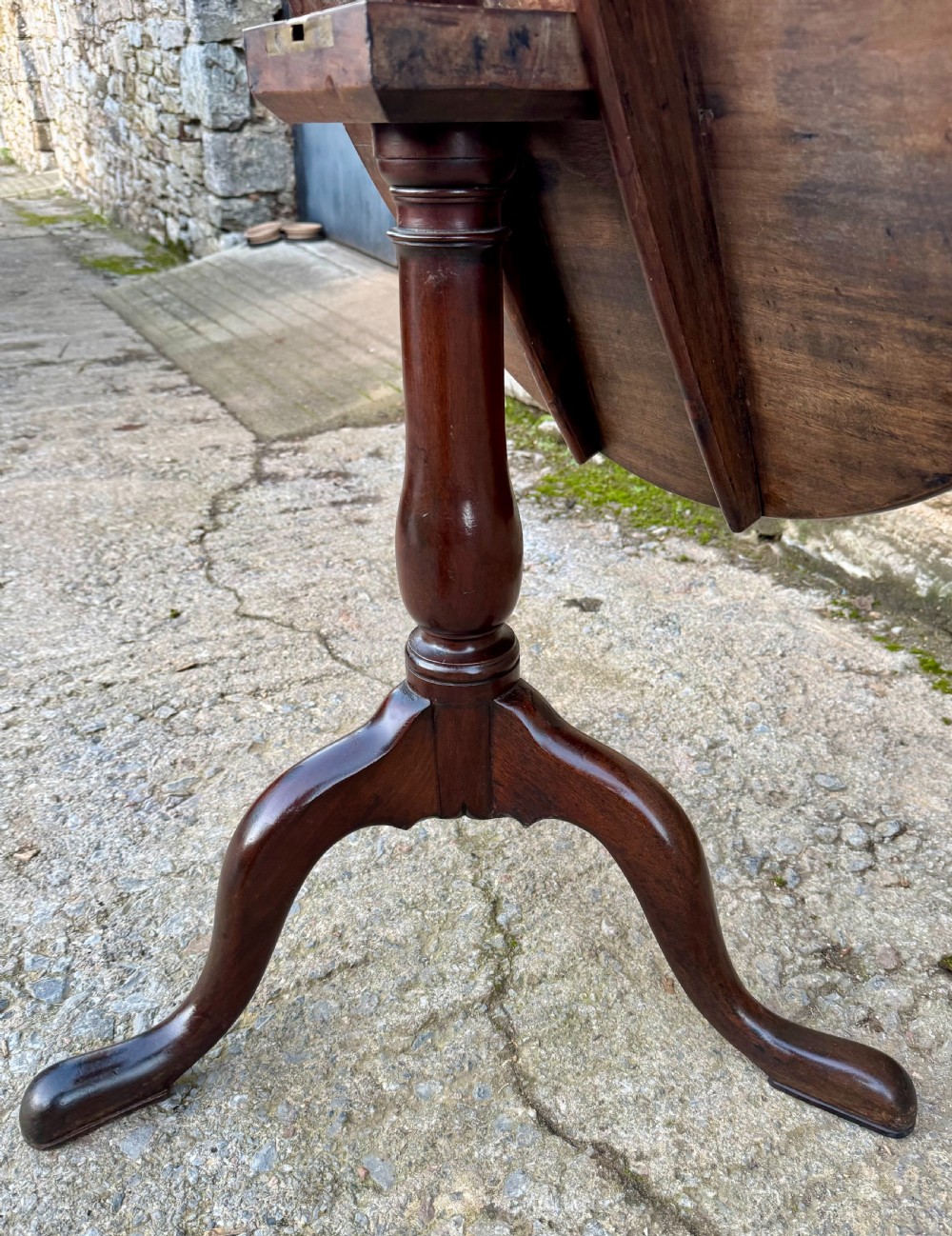 Georgian Mahogany Occasional Tilt Top Table View X