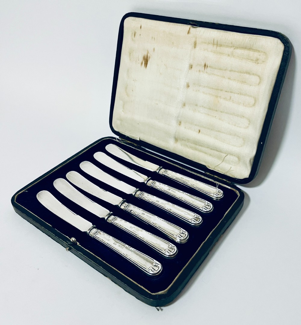 Set of 6 Antique Silver Handled Butter Knives View IV