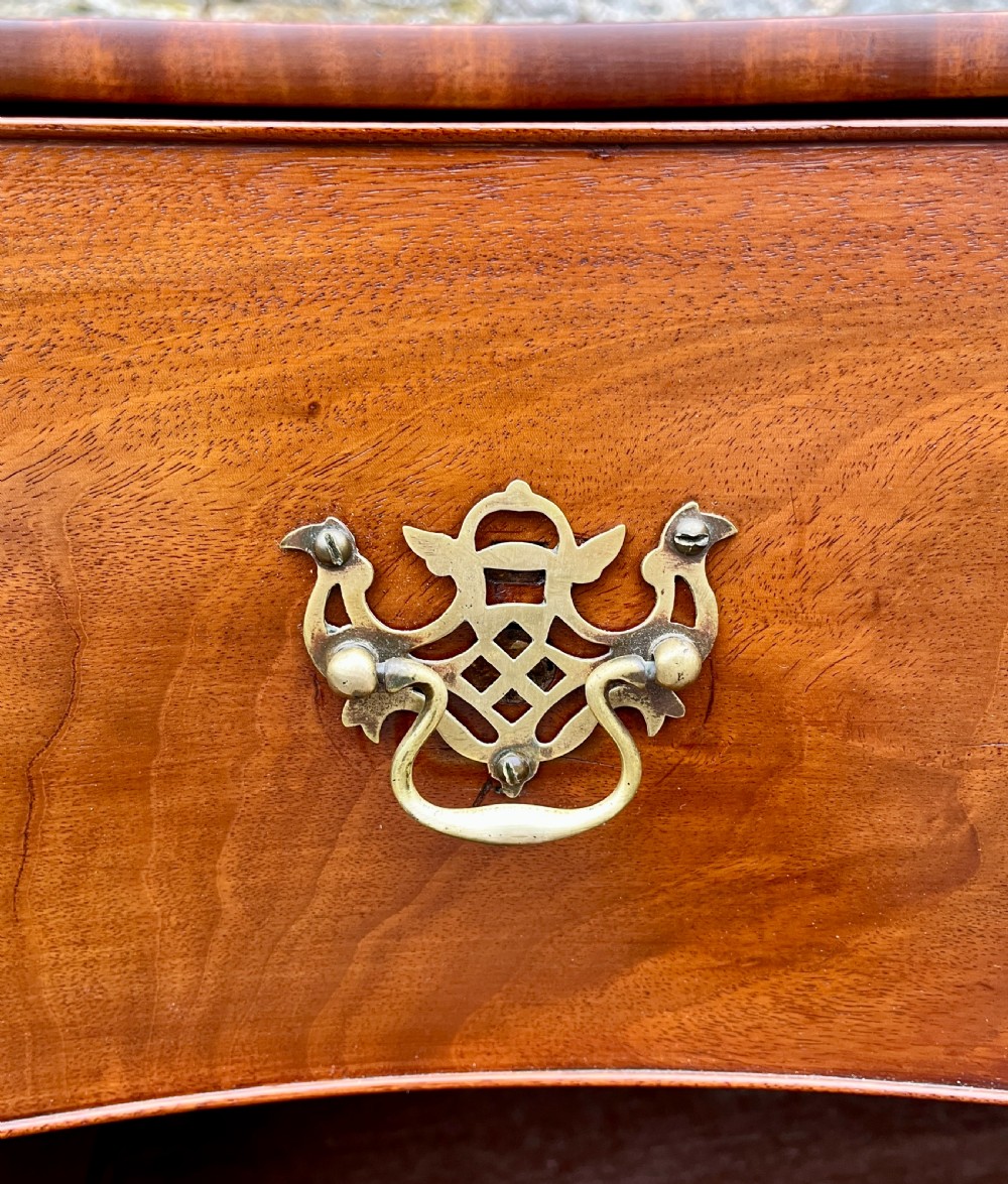 George III Serpentine Mahogany Chest of Drawers View VII