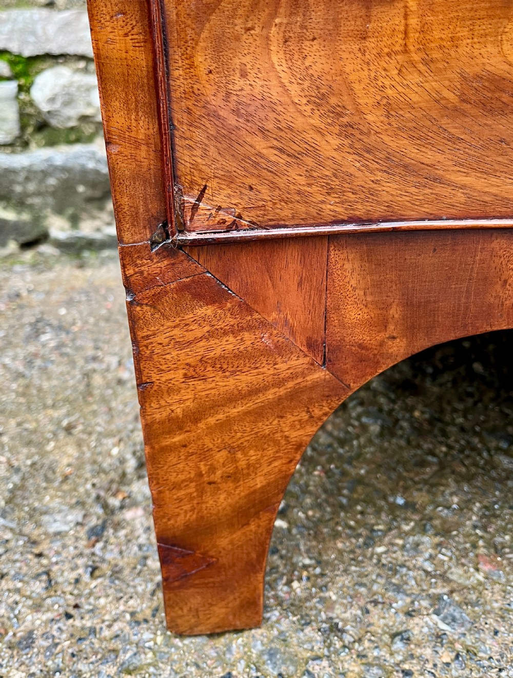 George III Serpentine Mahogany Chest of Drawers View IX