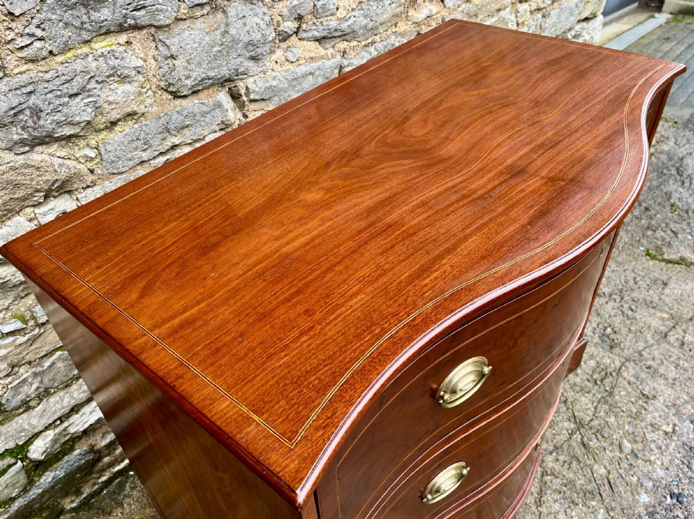 George III Serpentine Mahogany Chest of Drawers View XI