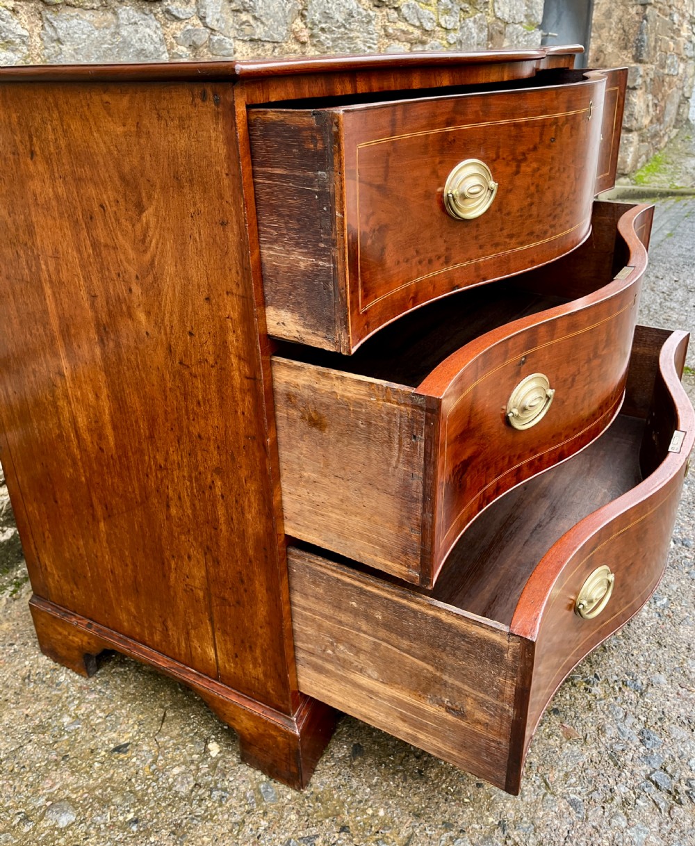 George III Serpentine Mahogany Chest of Drawers View XVII