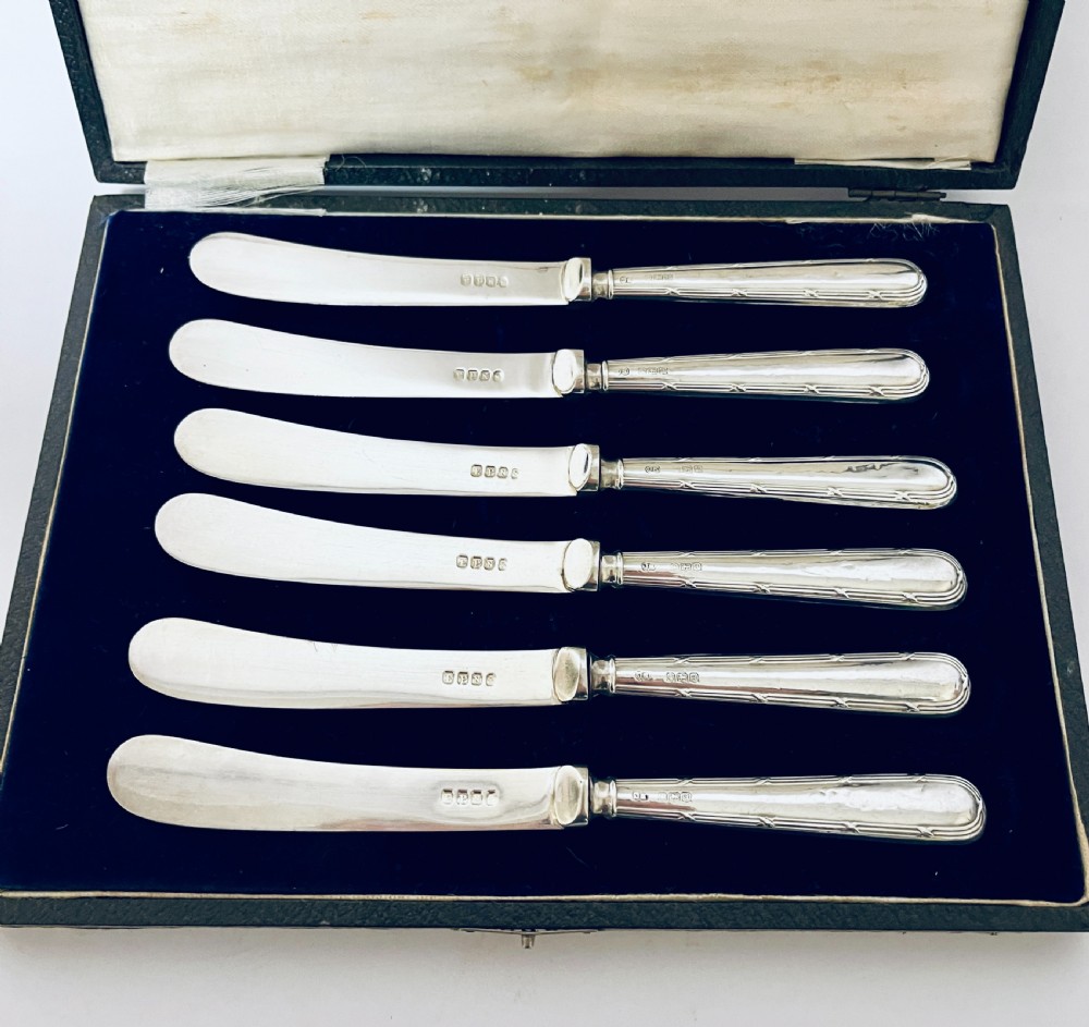 Set of 6 Silver Handled Butter Knives View VIII