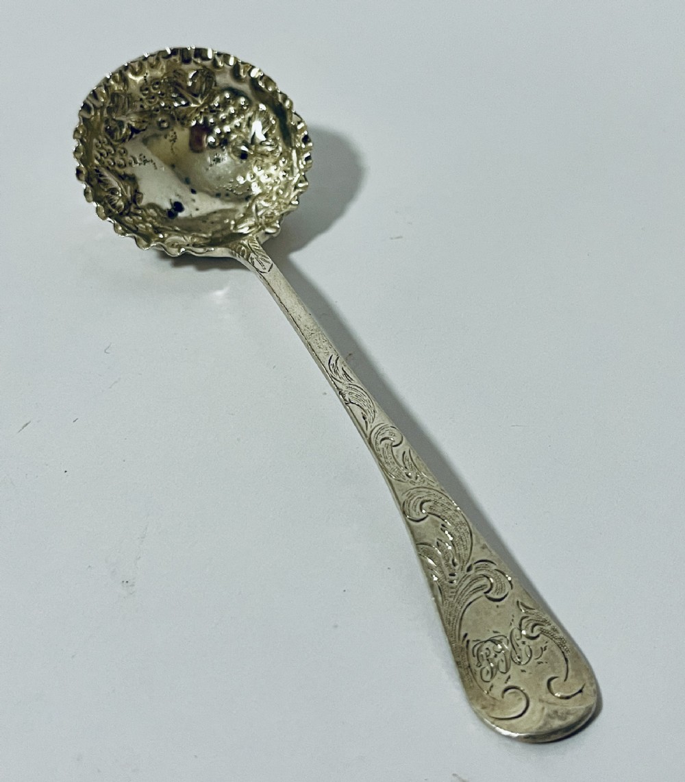Victorian Exeter Silver Berry Ladle