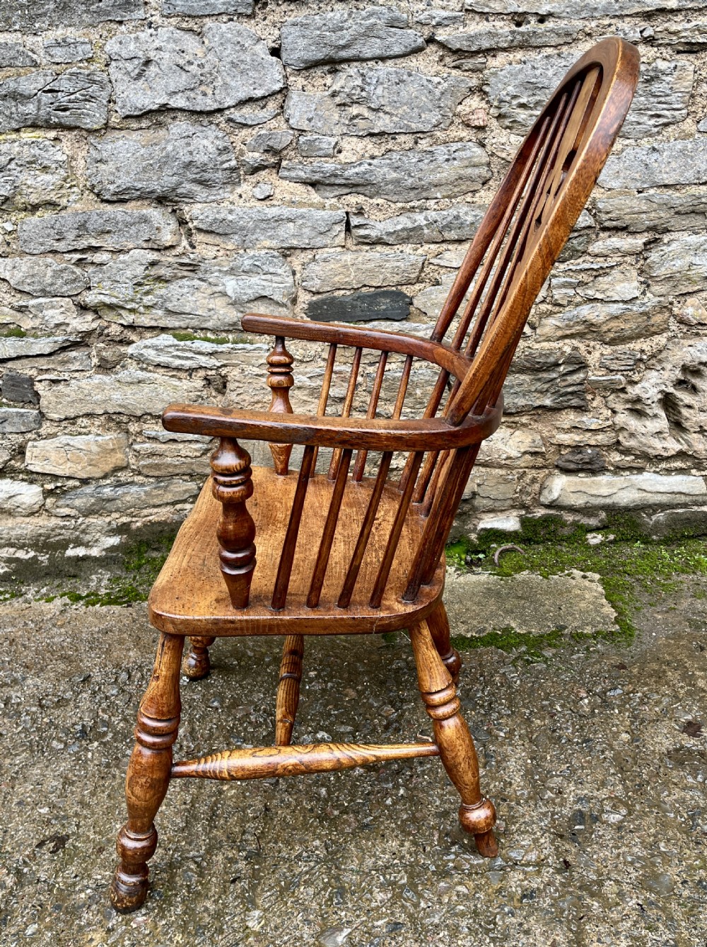 Antique Elm Windsor Chair View XIII
