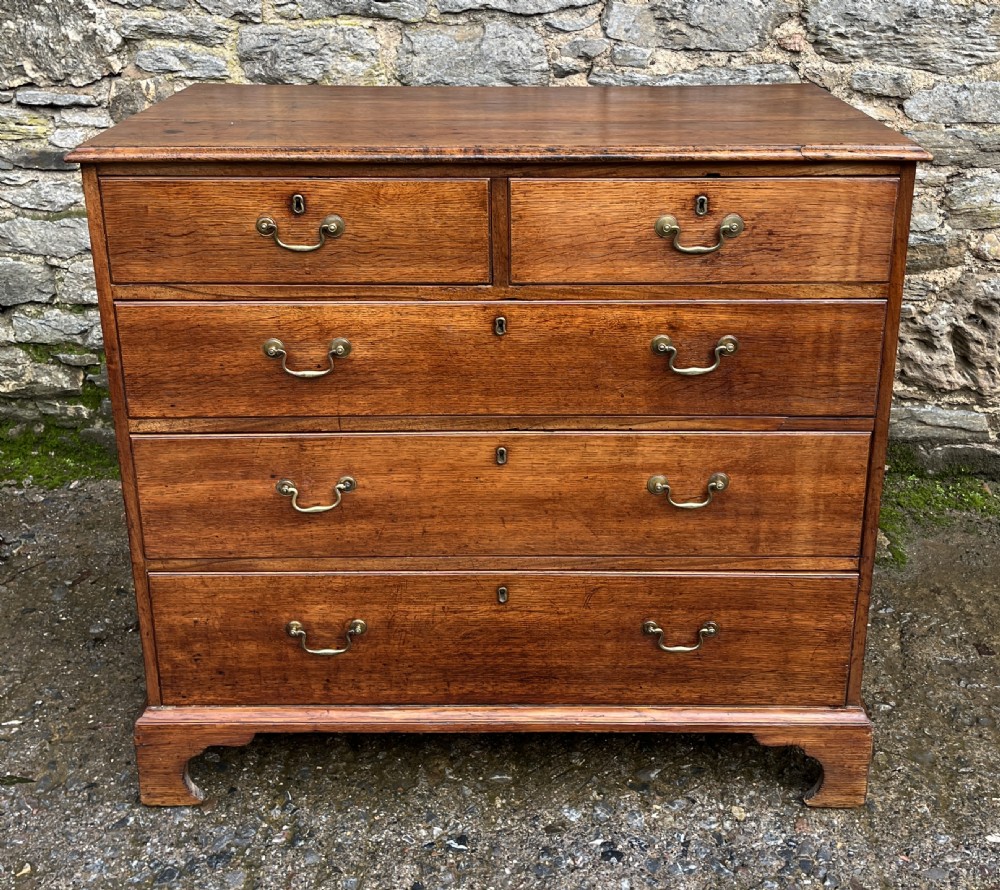 Georgian Oak Chest of Drawers