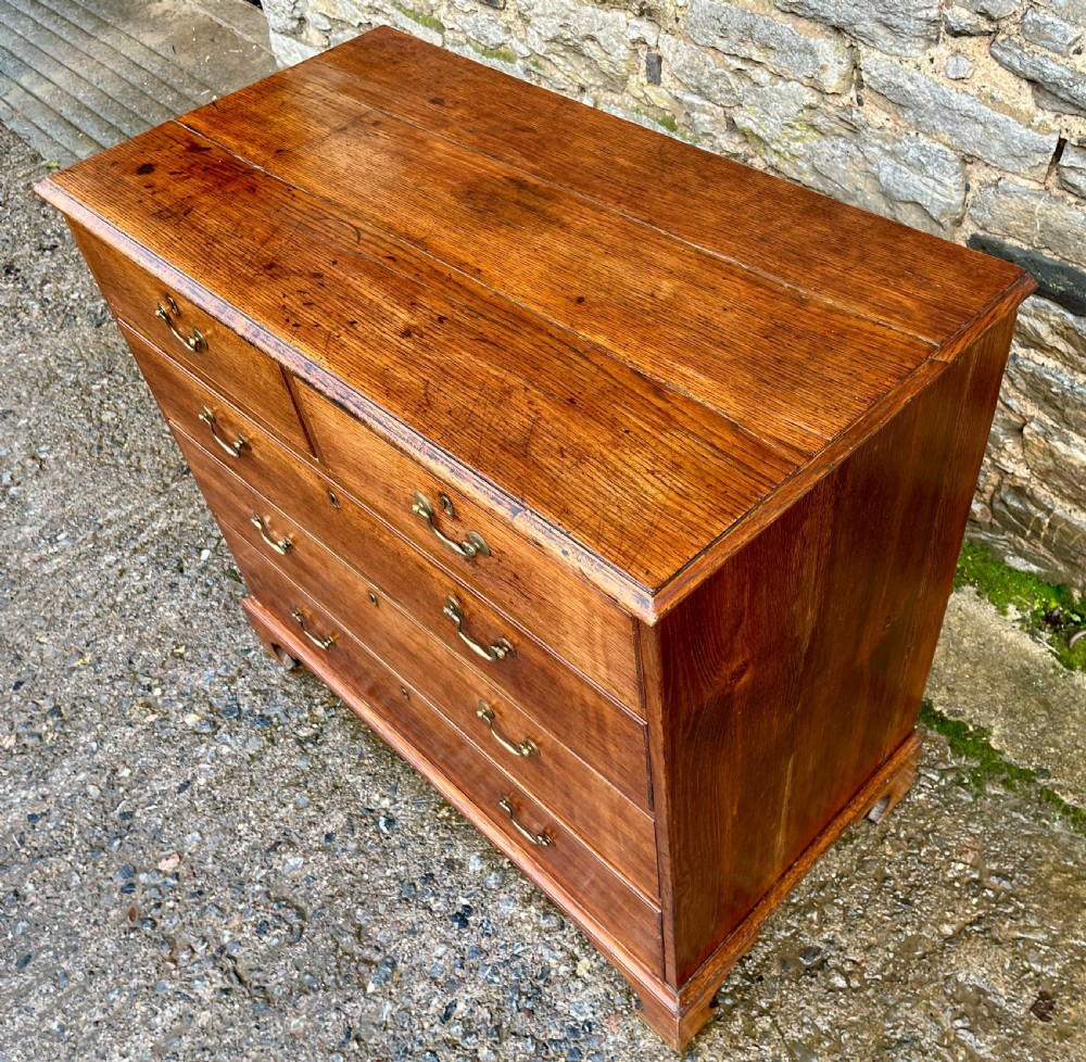 Georgian Oak Chest of Drawers View X