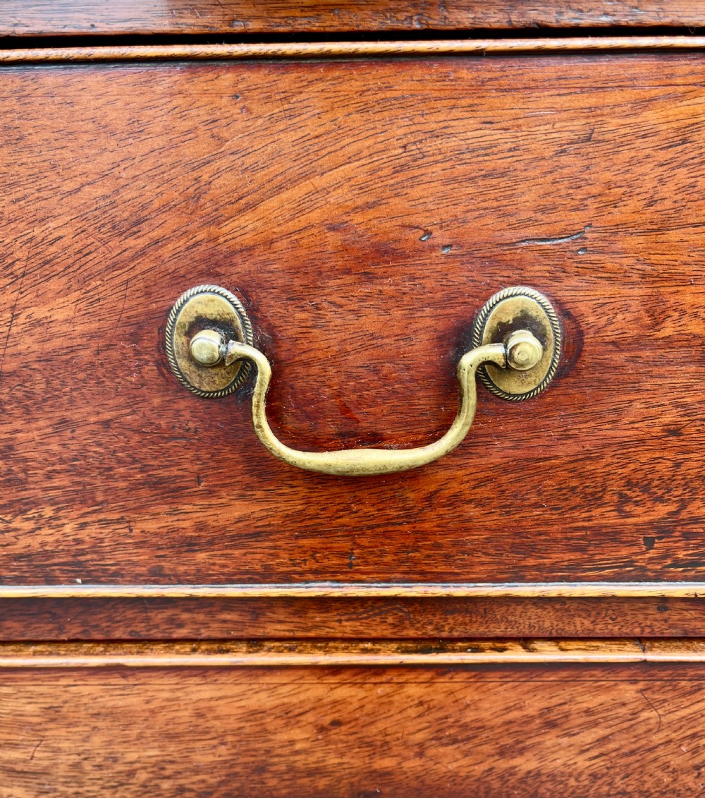 Small Georgian Mahogany Chest of Drawers View VII