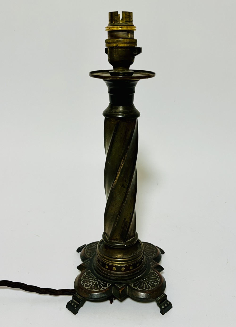 Antique Gothic Style Table Lamp