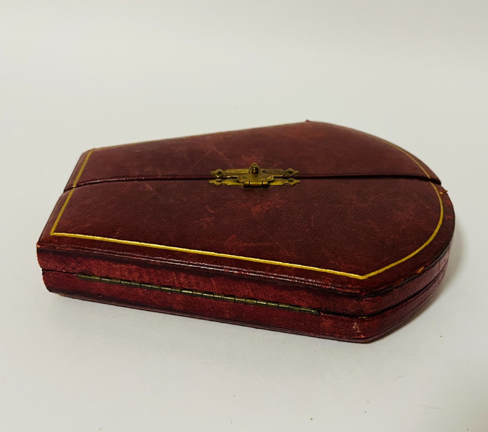 Antique Mother of Pearl Sewing / Manicure Kit View VIII