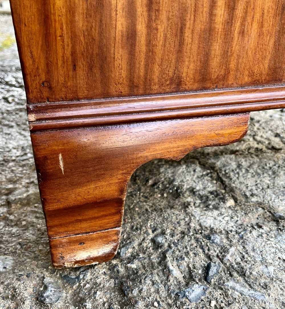 Large Victorian Mahogany Chest of Drawers View XVI