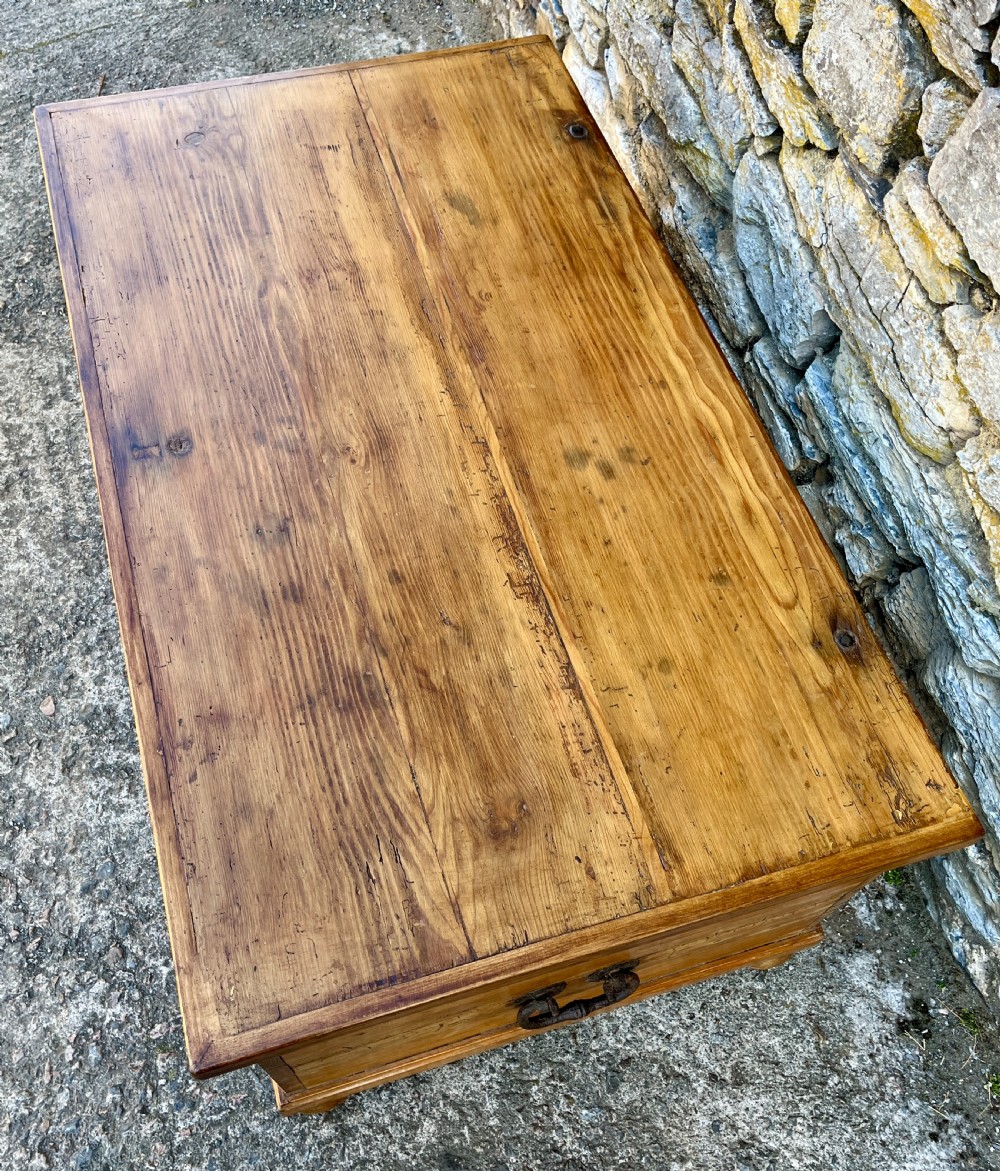 Large Antique Stripped Pine Blanket Box View III