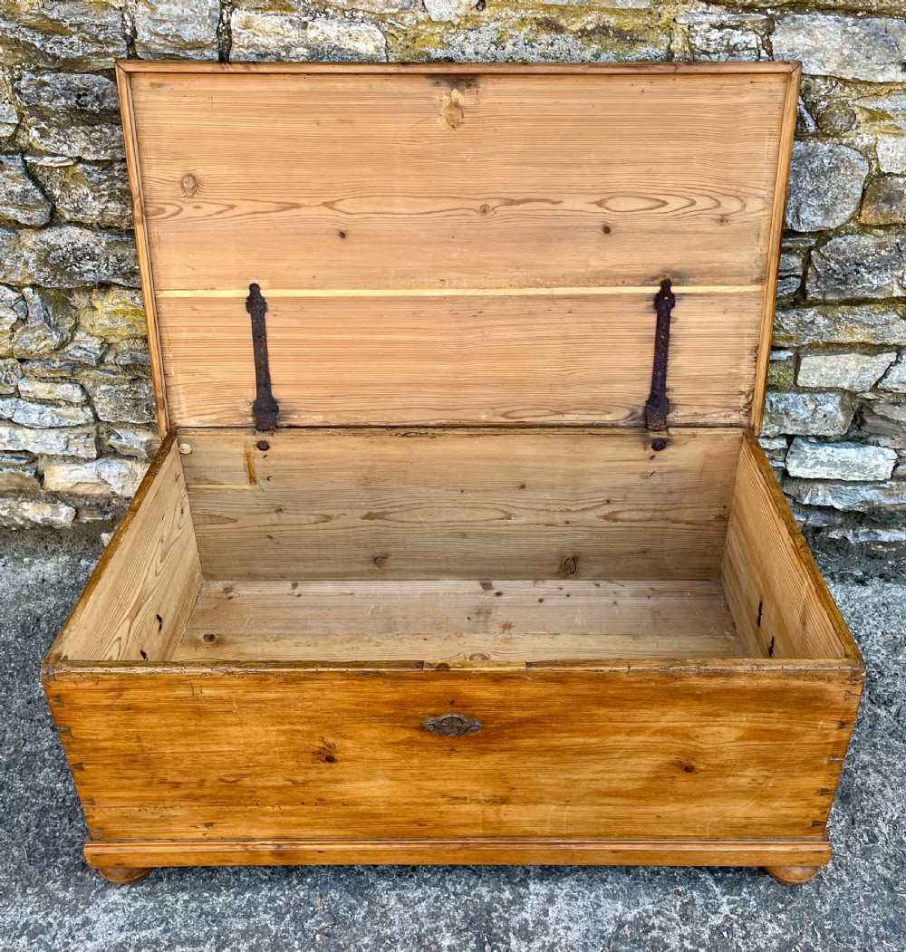 Large Antique Stripped Pine Blanket Box View IV