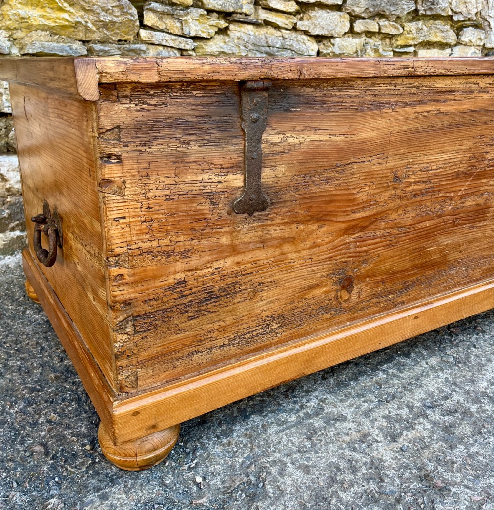 Large Antique Stripped Pine Blanket Box View IX