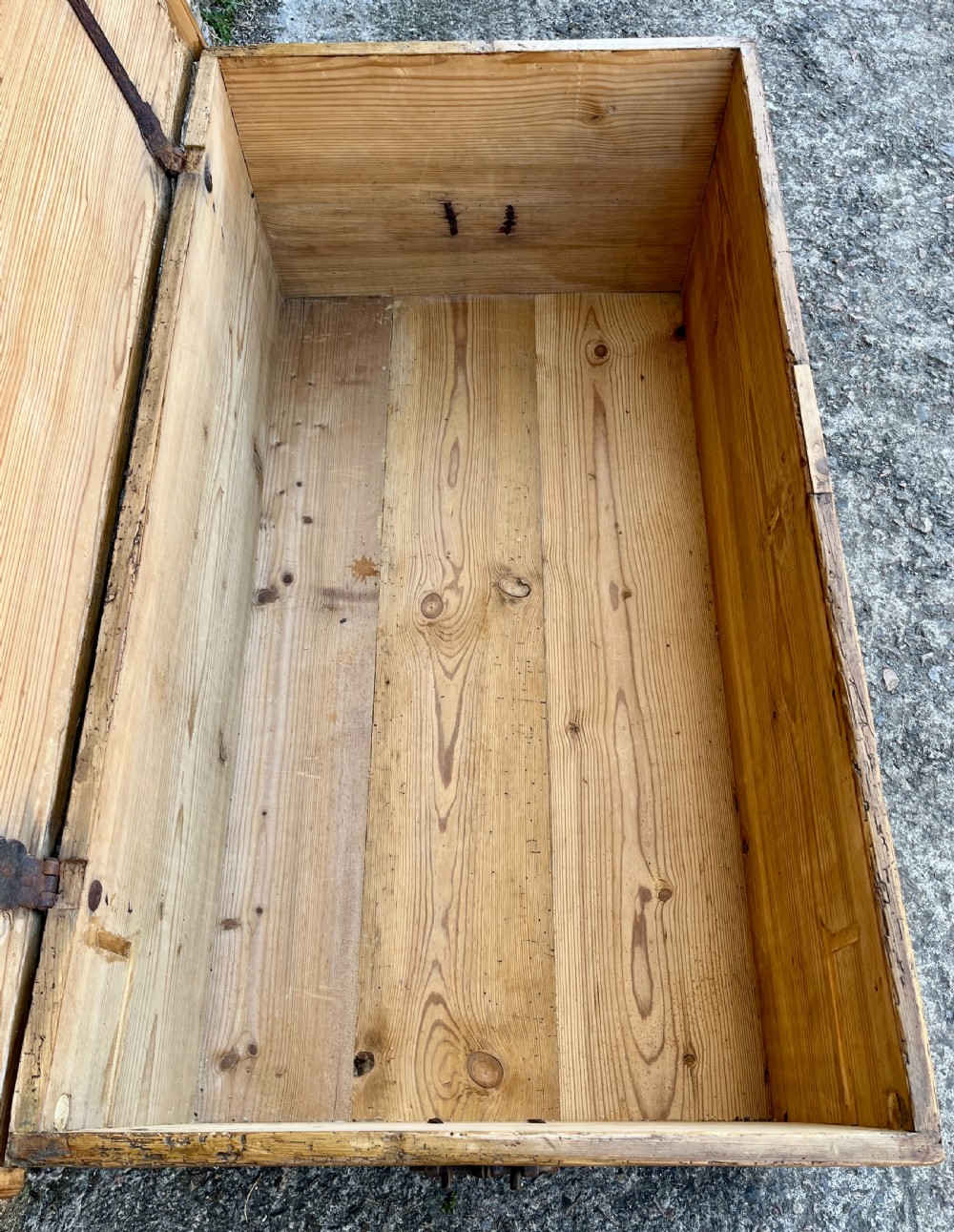 Large Antique Stripped Pine Blanket Box View XIII