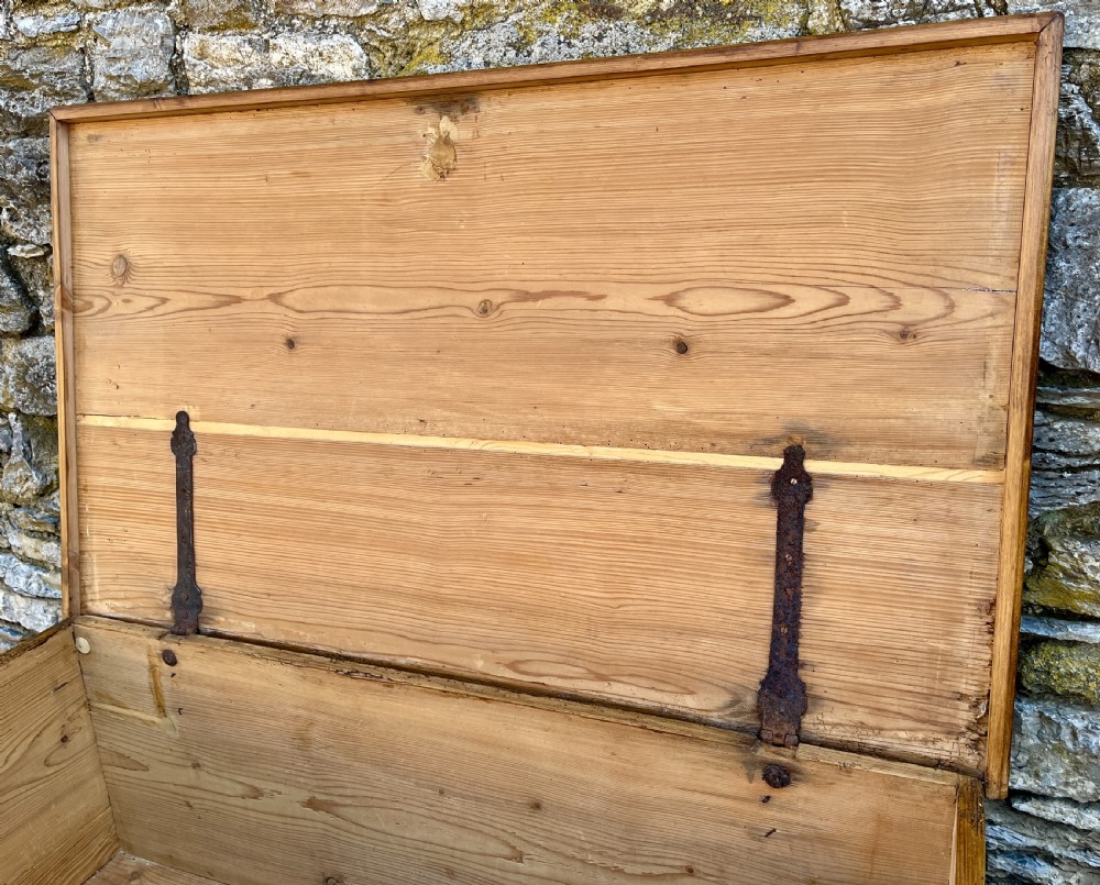 Large Antique Stripped Pine Blanket Box View XXIII
